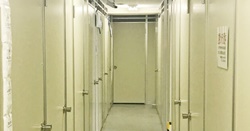 野方の屋内型トランクルーム・ドットあ〜る