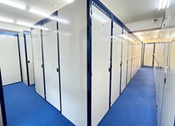 白金台の屋内型トランクルーム・スペラボ