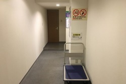 渋谷区の棚付きトランクルーム・スペースプラス