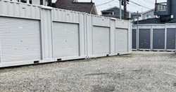 葛飾区の屋外型トランクルーム・ドットあ〜る