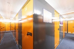 港区三田の屋内型トランクルーム・ハローストレージ