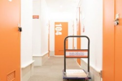 中村橋の屋内型トランクルーム・ハローストレージ