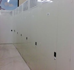 文京区千駄木の屋内型トランクルーム・ハローストレージ