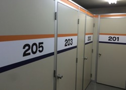 蔵前の屋内型トランクルーム・ハローストレージ