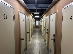 西新井の屋内型トランクルーム・ハローストレージ