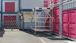 板橋区蓮根のトランクルーム・加瀬のレンタルボックス