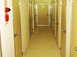 足立区の屋内型トランクルーム・加瀬のレンタルボックス